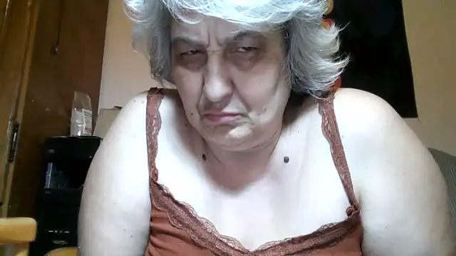 ExquisiteMature webcam