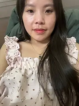 Bella_7777 webcam