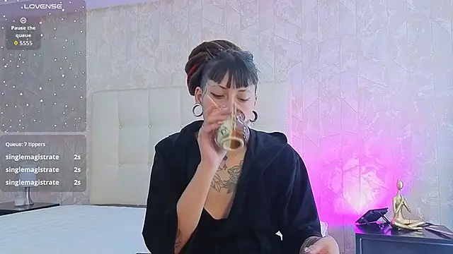 _sharlotte777 webcam