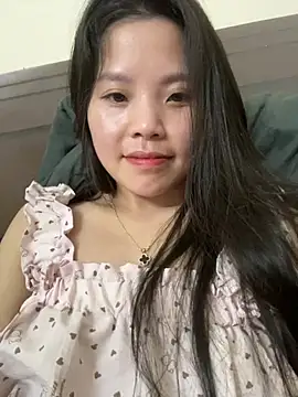 Bella_7777 webcam