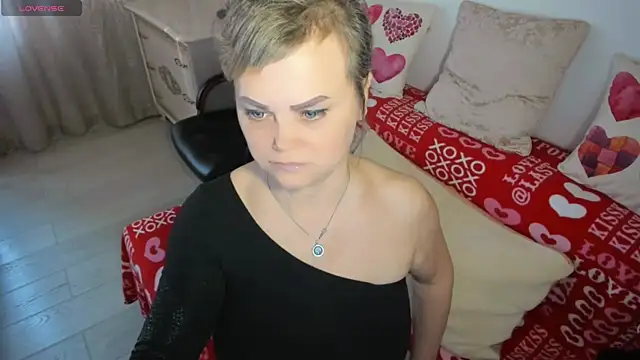 MildMature webcam