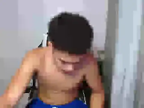 curlyasian_njxx (M twink) - public cum show