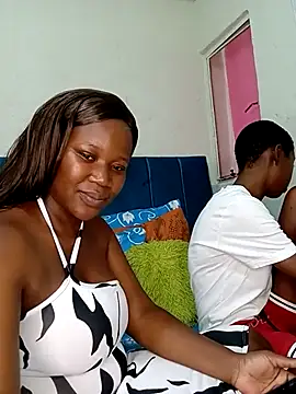 CuteDarkChoc99 webcam