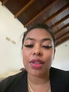 PUSHYLATE webcam