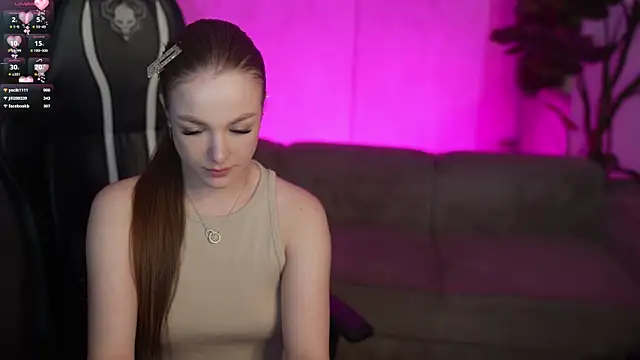 Ella_054 webcam