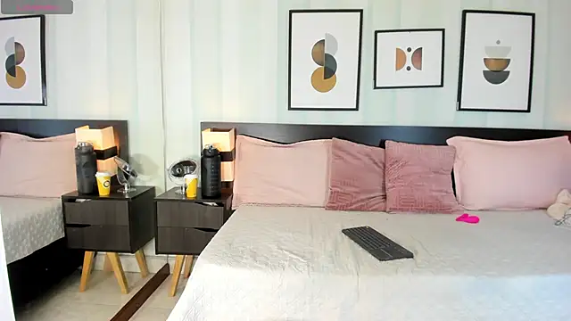 Lexis_Walker webcam