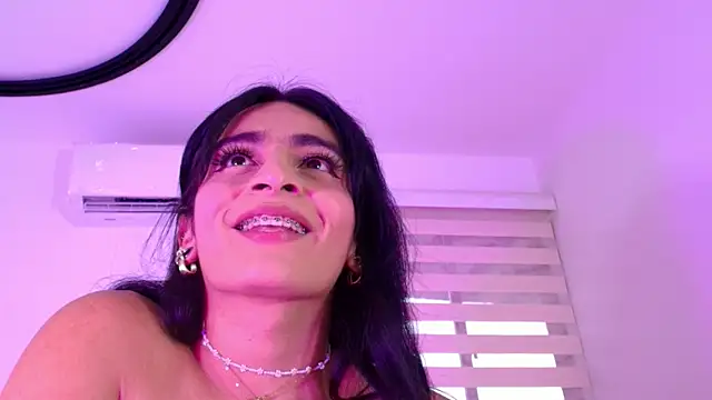 Malaia_thompson_ webcam