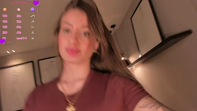MaryLewis_ webcam