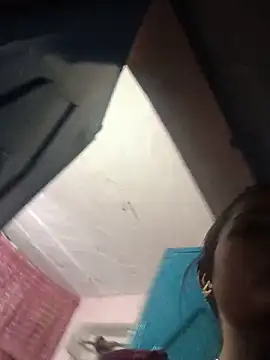 Deepjakolirr webcam