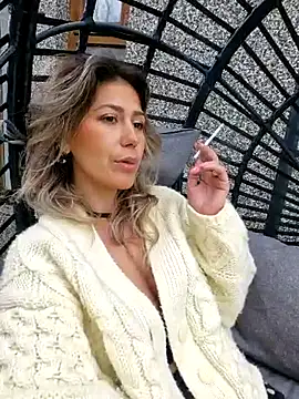 CelynaRoss webcam