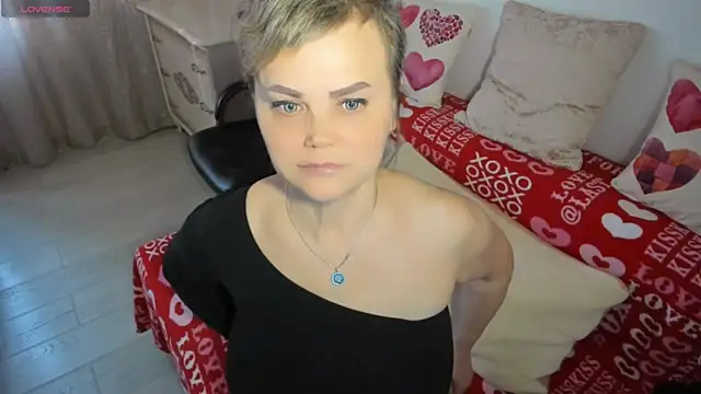 MildMature webcam