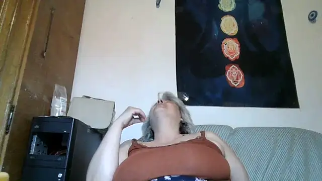 ExquisiteMature webcam