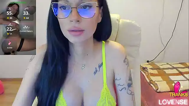 kissnicol32 webcam