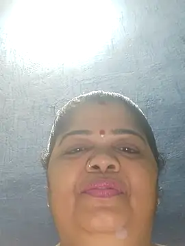 tamilthanushri webcam