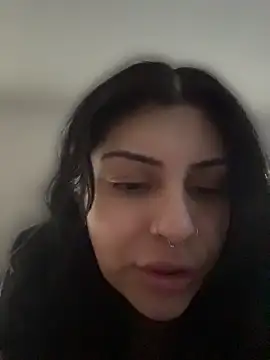 ThickerThanYoBitch webcam
