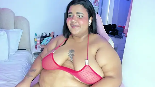NaomiAsha webcam