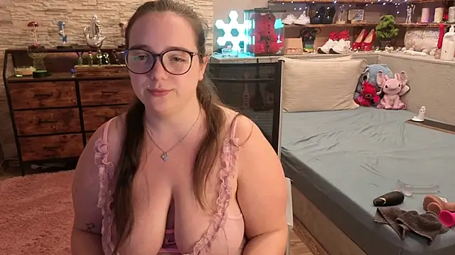 Kimberly-Caprice webcam