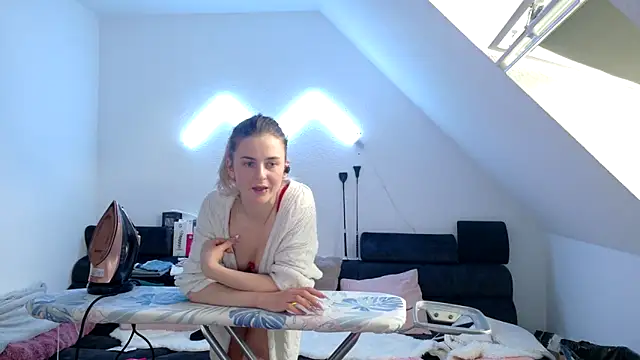 Melly4You webcam
