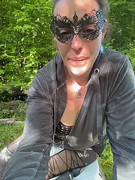 Nadja_Noir webcam