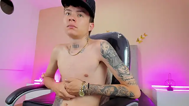 Nascary_Fox webcam