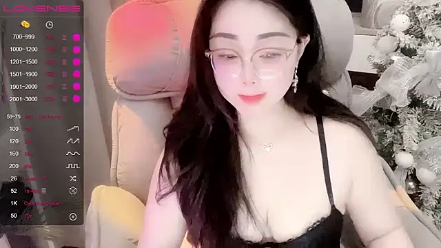 Monica-666888- webcam