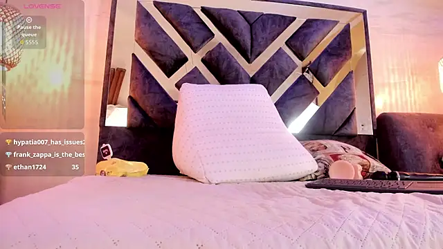annie_vega17_ webcam