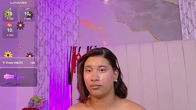 LorenaDuval webcam
