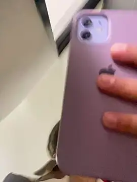 Linda-323 webcam