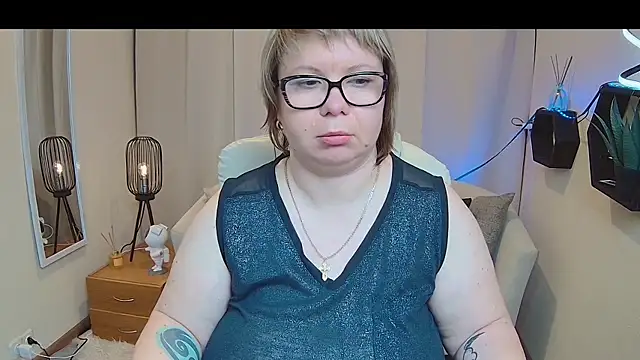 BonnnyBoobsy webcam