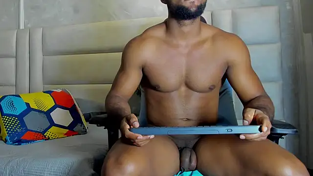 Dark_lennox webcam