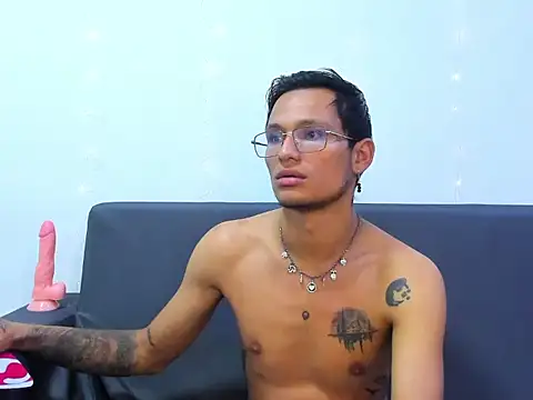 Damian_Garciaa webcam