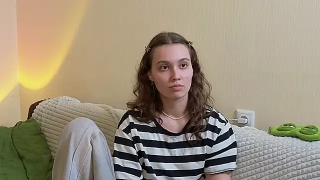 JolieDerringer webcam