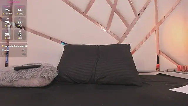Abby_black_star webcam