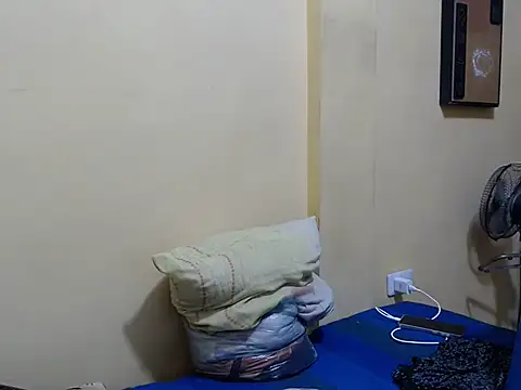 kurtbigcock webcam