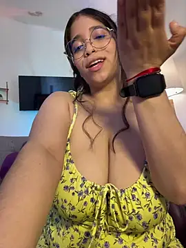 tati_reyess webcam