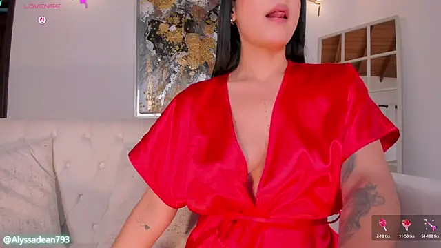 AlyssaDean webcam