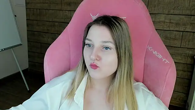 TinnaBurton webcam
