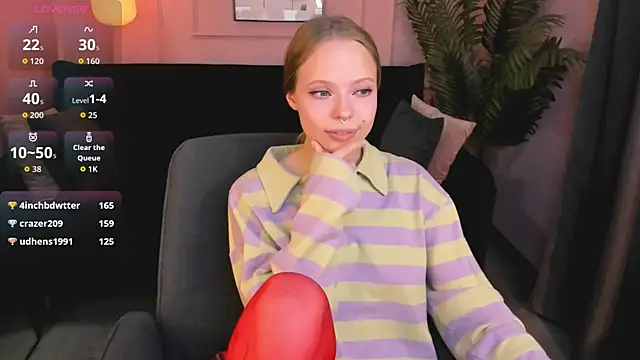 lucy_loy - Lucy_loy's free webcam