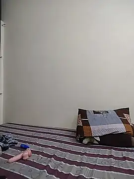 Nakedgirl07