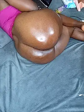 Prettyafricana webcam