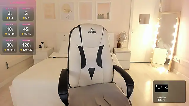 HelenaRegal webcam