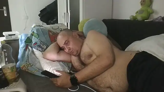 vitalik66679 - Vitalik66679's free webcam - UK Sex Cams