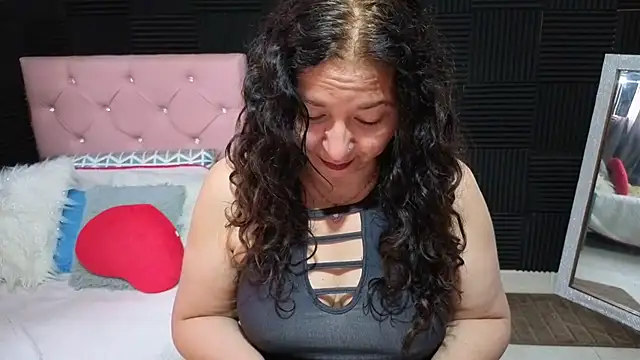 katifoxx - Katifoxx's free webcam - UK Sex Cams