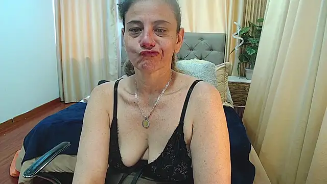 sasi_luna webcam