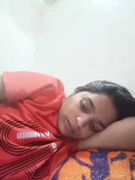 Trisha_71 webcam