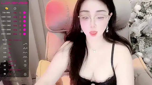 Monica-666888- webcam