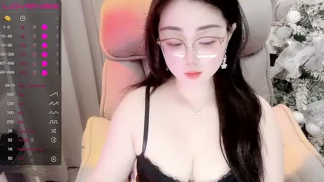 Monica-666888- webcam