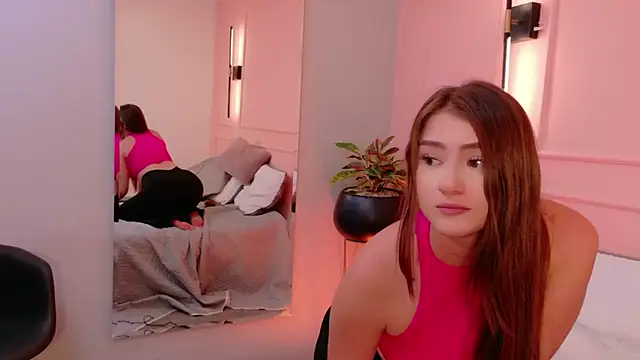 DanielleDNicola webcam