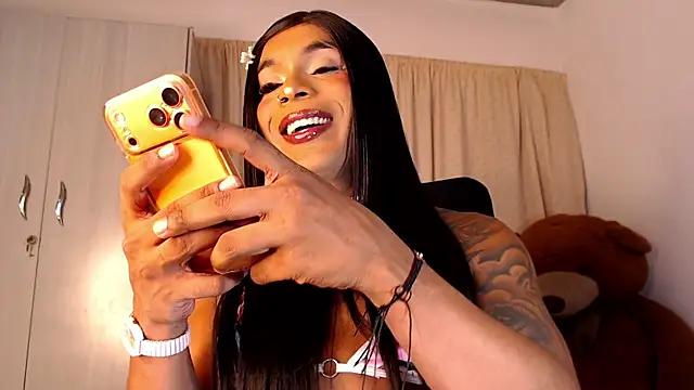 mistressbigcock777 webcam