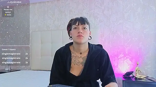 _sharlotte777 webcam